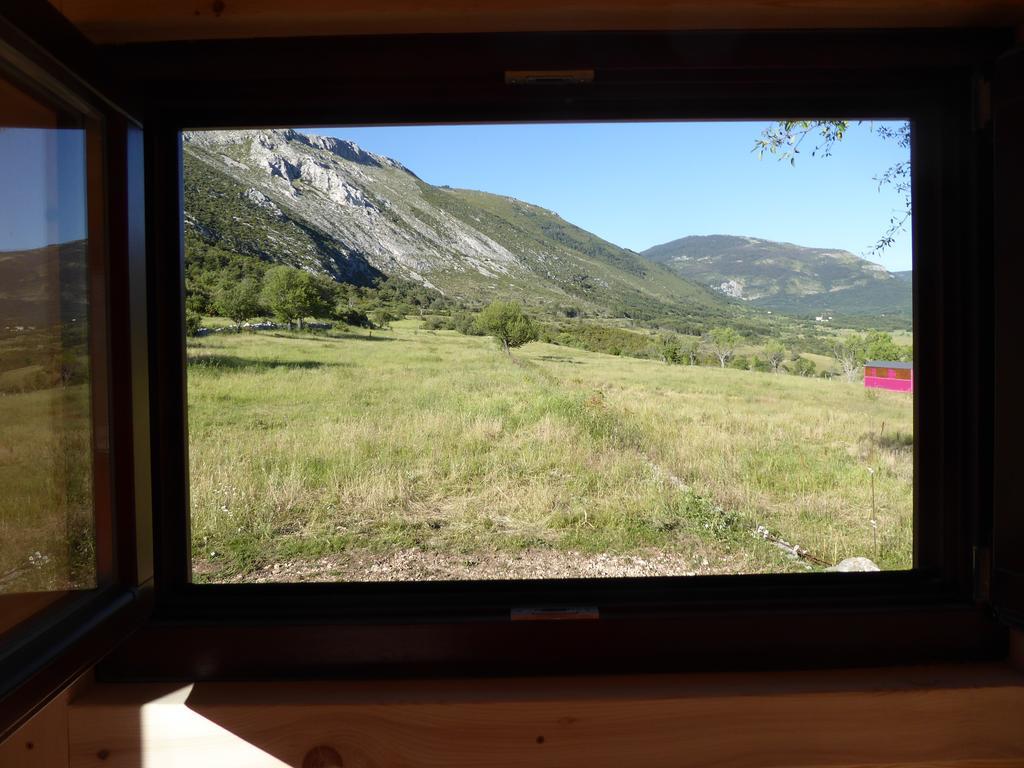 Ferme Saint Pierre Hotel Bargeme ภายนอก รูปภาพ