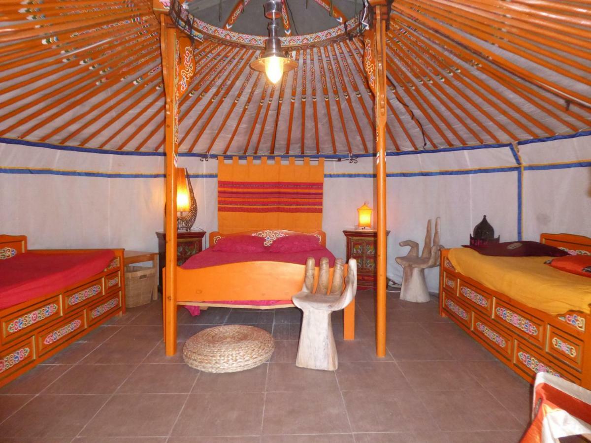 Ferme Saint Pierre Hotel Bargeme ภายนอก รูปภาพ